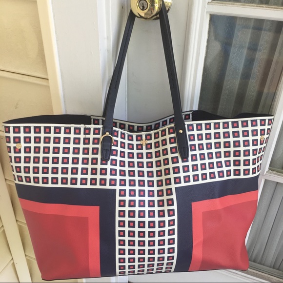 Tory Burch Handbags - 🌼Tory Burch Kerrington Square tote🌼